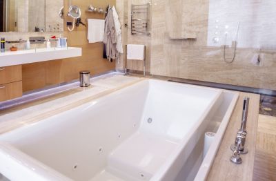 Spa-Like Bathtub Area
